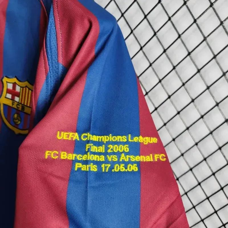 Camisa Barcelona Home Retrô 2006 - Torcedor Masculino