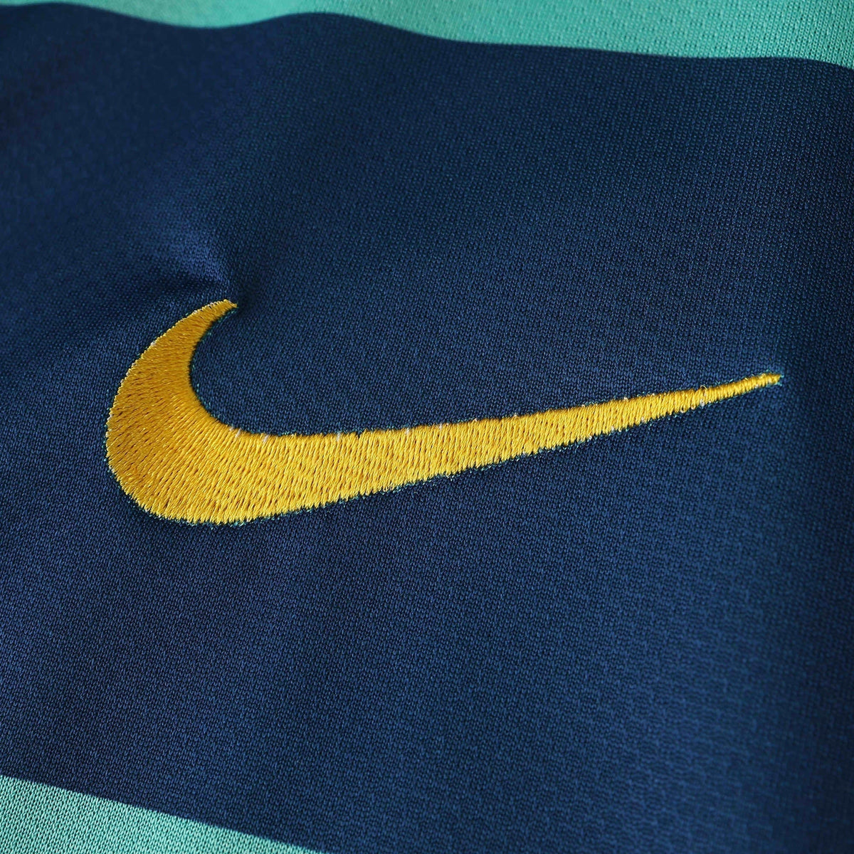 Camisa Barcelona Away Retrô 2010/11 - Torcedor Masculino