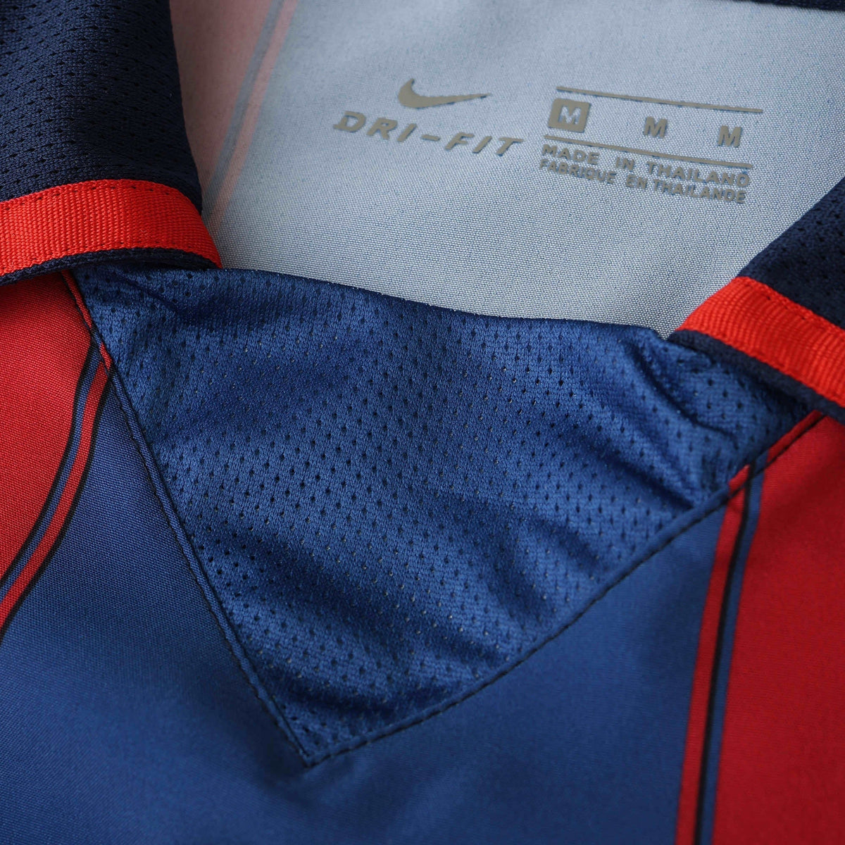 Camisa Barcelona Home Retrô 2003/04 - Torcedor Masculino