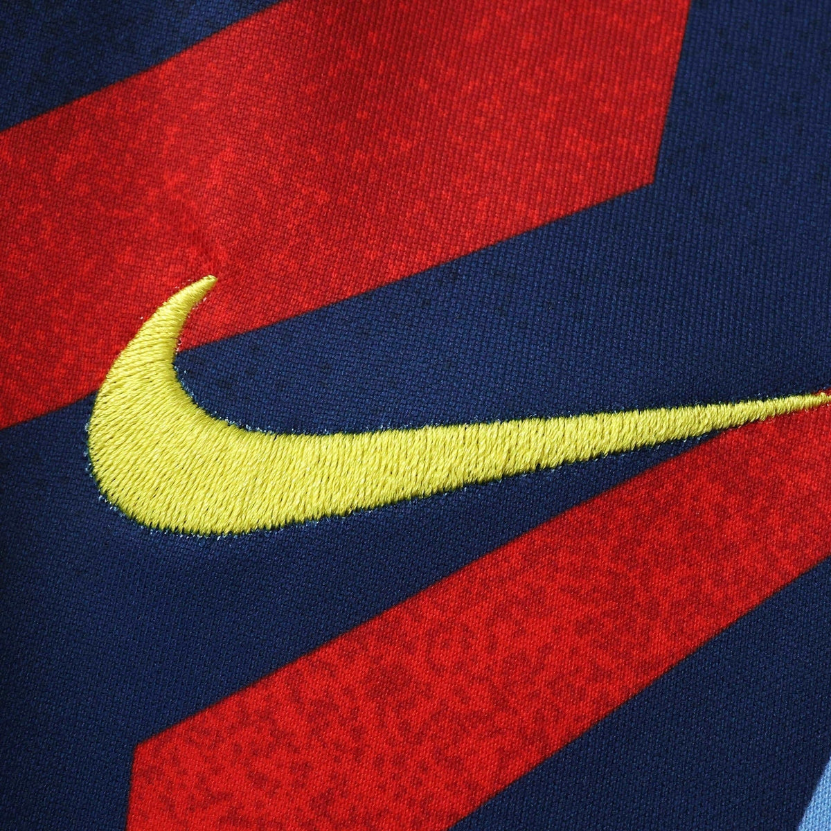 Camisa Barcelona Pré-Jogo Fourth 2025/26 - Torcedor Masculino