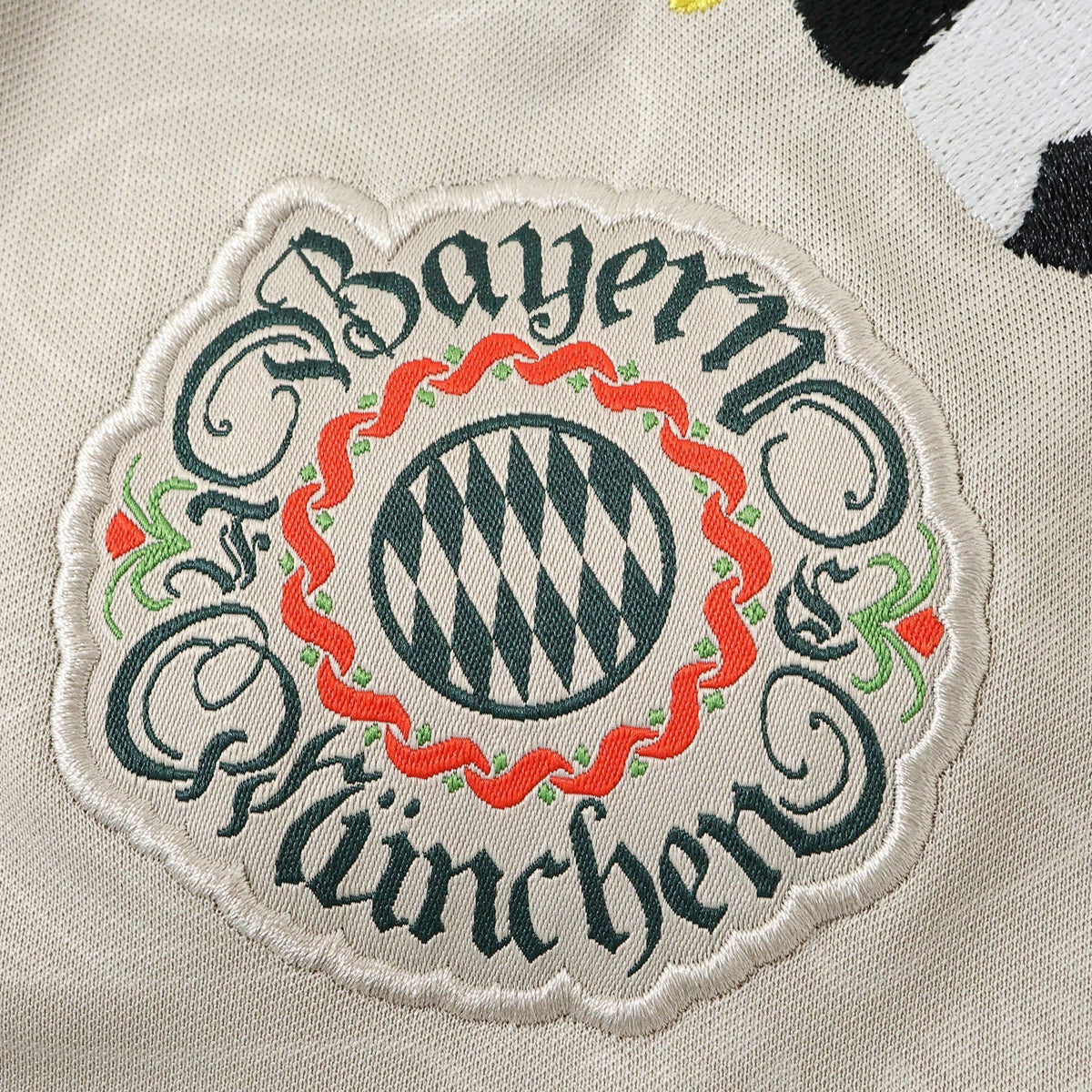 Camisa Bayern de Munique Bordada Oktoberfest 2025/26 - Torcedor Masculino