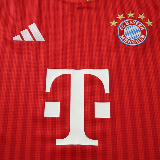 Camisa Bayern de Munique Home 2026/27 - Torcedor Feminina