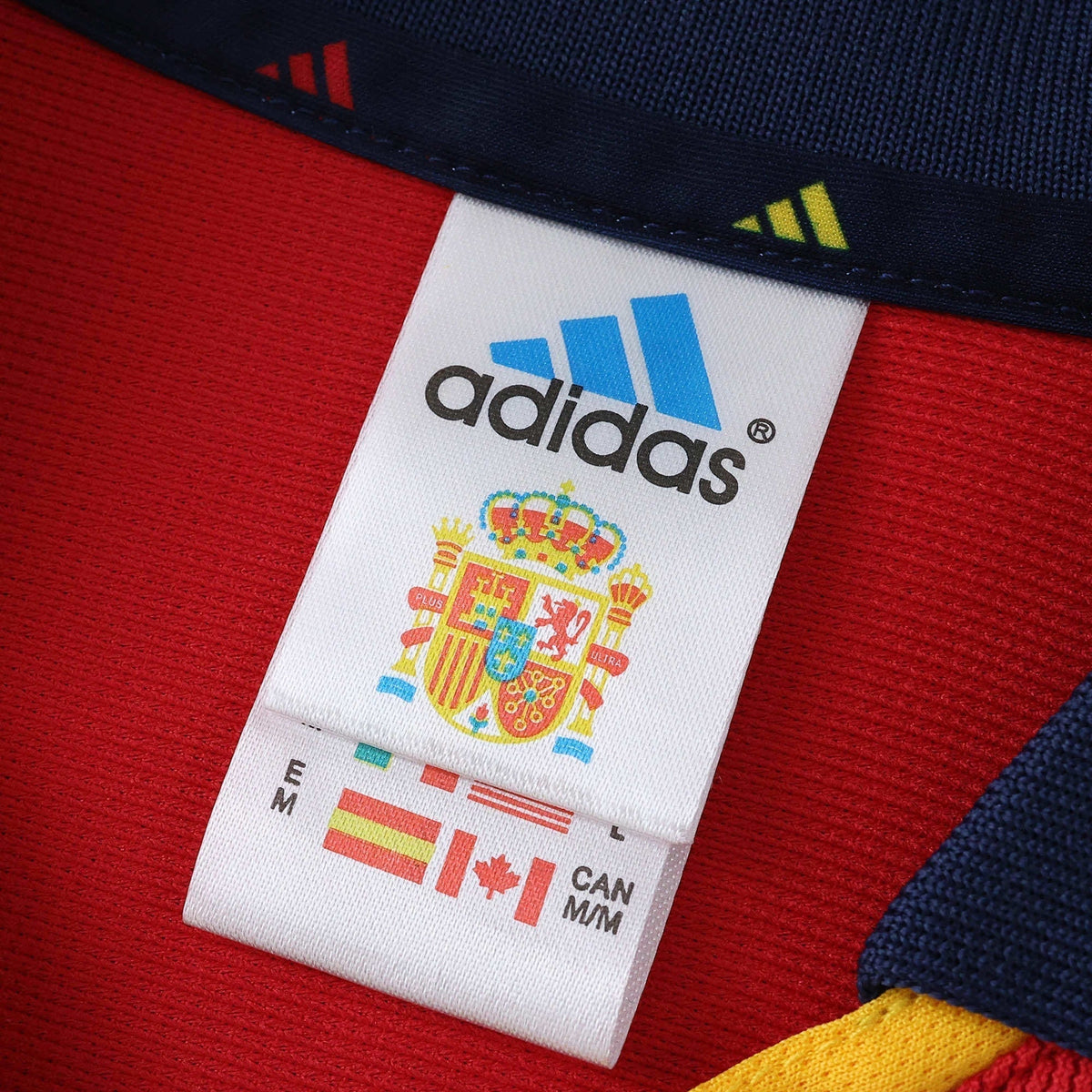 Camisa Espanha Home Retrô 2000 - Torcedor Masculino
