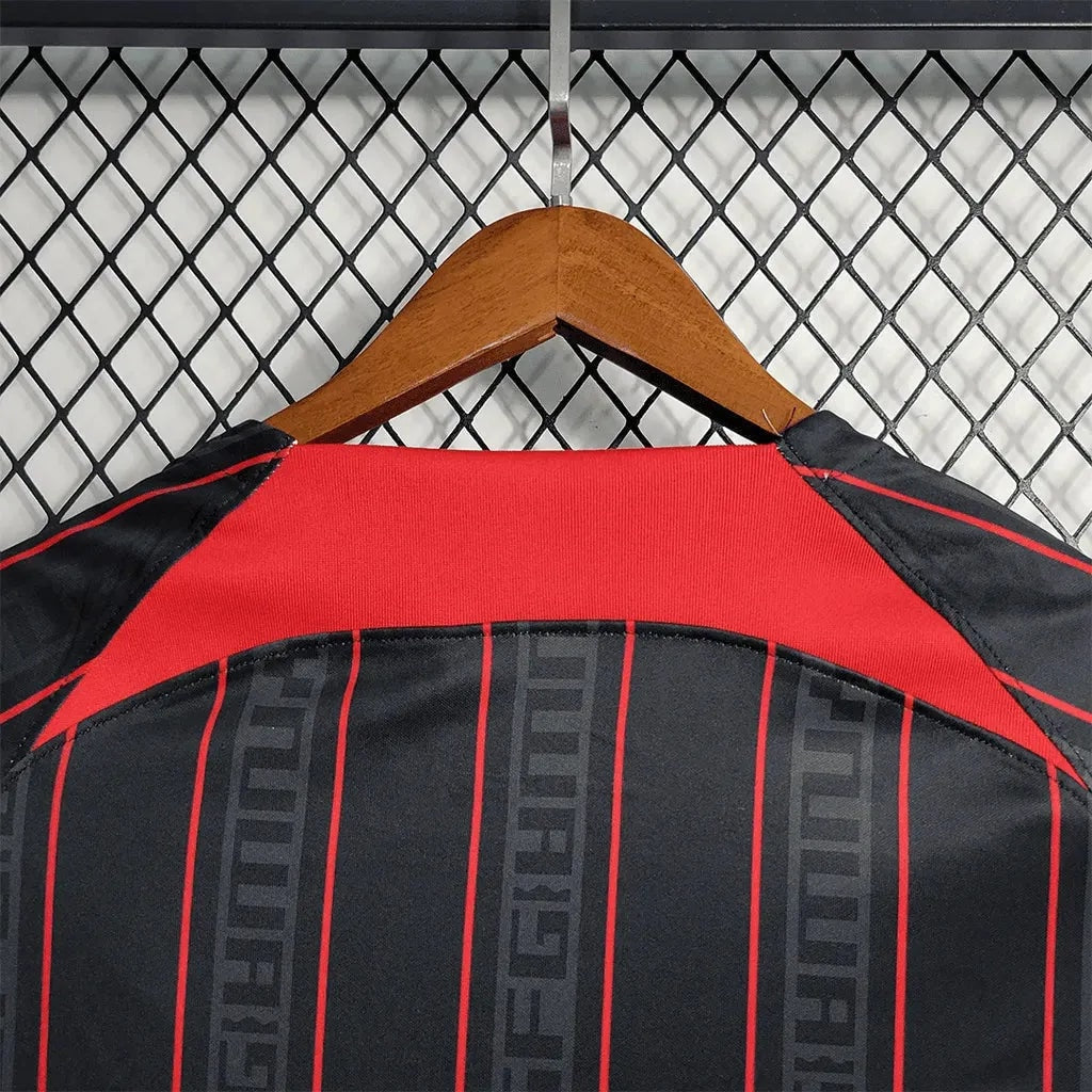 Camisa Liverpool X LeBron 2023/24 - Torcedor Masculino