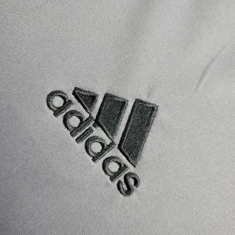 Camisa Real Madrid Away Retrô 2005/06 II - Torcedor Masculino