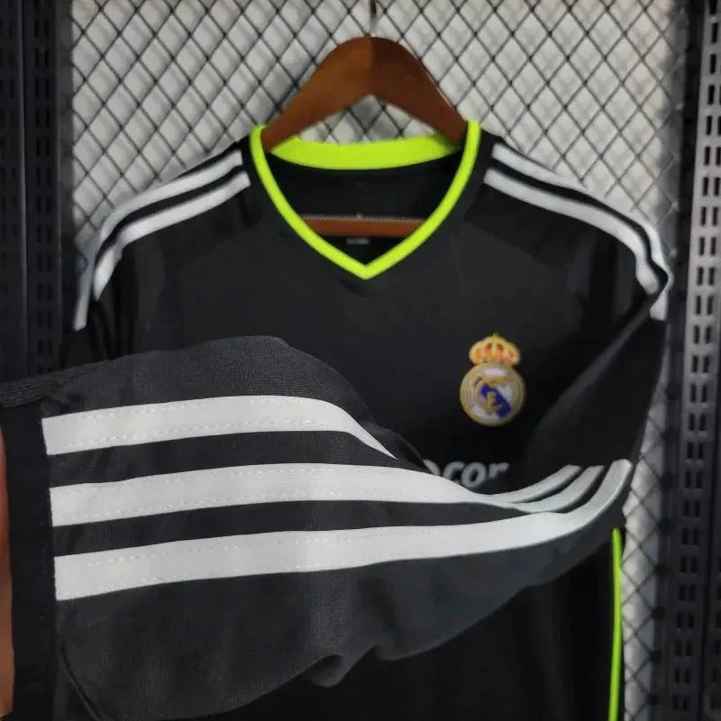 Camisa Real Madrid Away Retrô 2010/11 Manga Longa - Torcedor Masculino