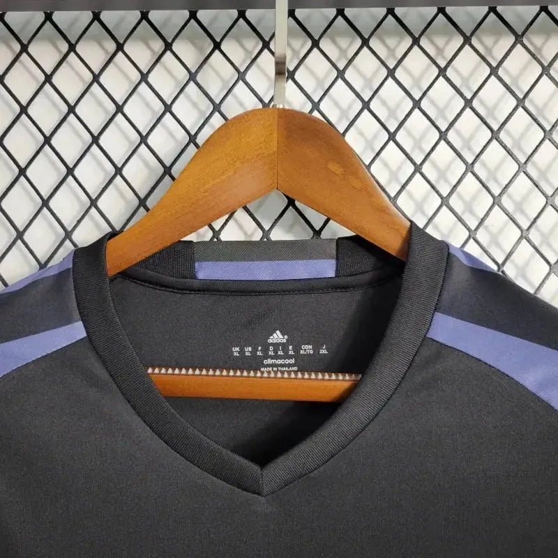 Camisa Real Madrid Away Retrô 2016/17 Manga Longa - Torcedor Masculino