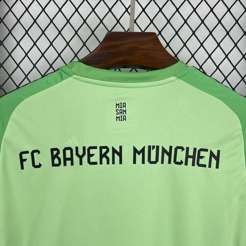 Conjunto Infantil Bayern de Munique Goleiro 2025/26