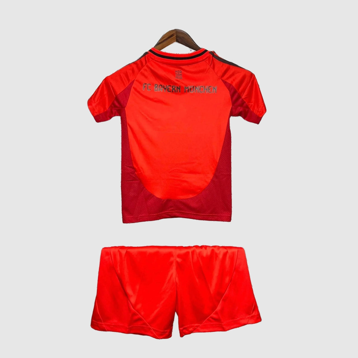 Conjunto Infantil Bayern de Munique Home 2024/25