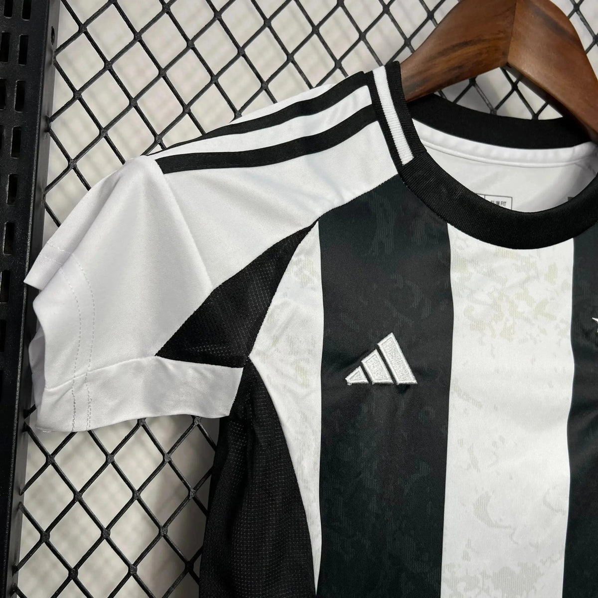 Conjunto Infantil Juventus Home 2024/25