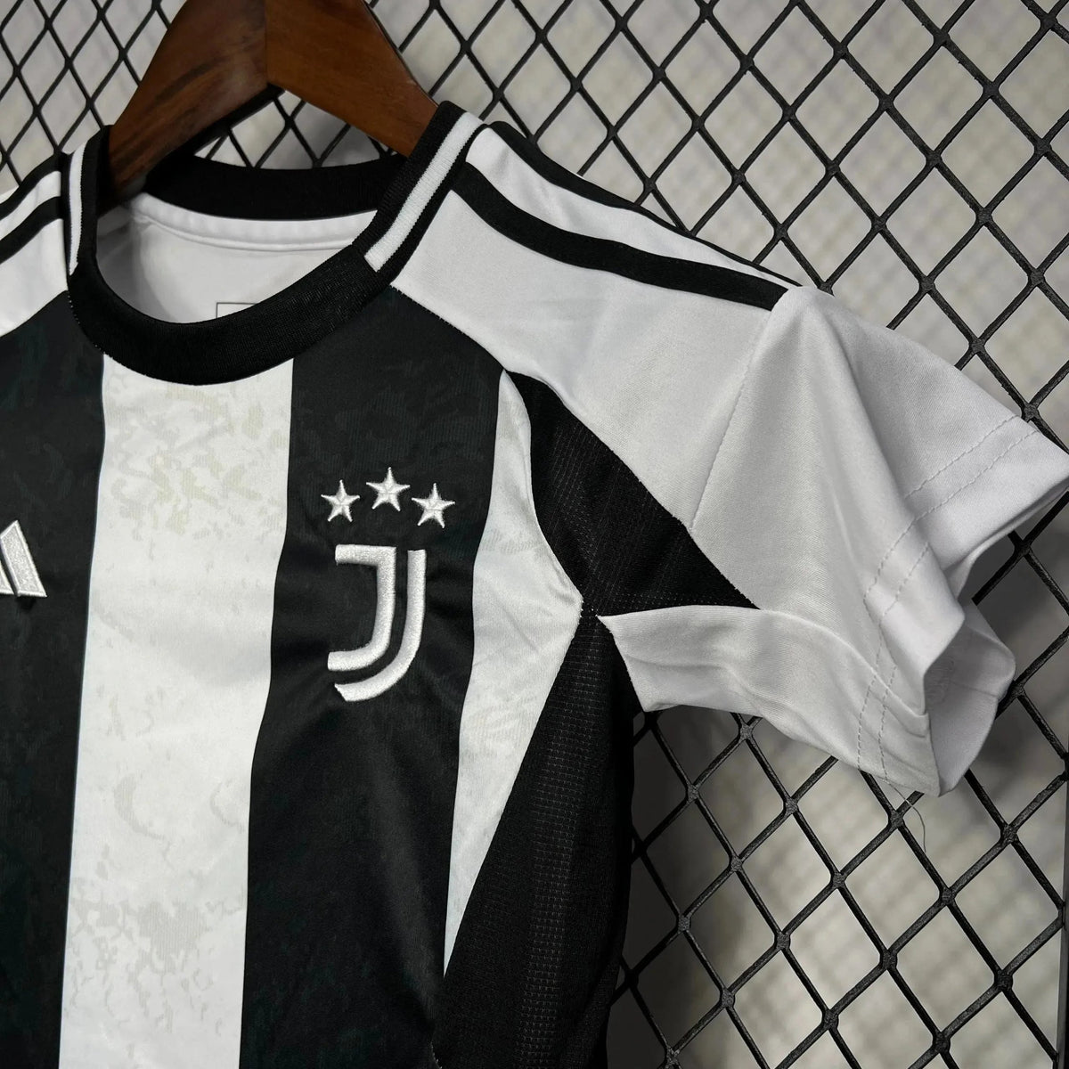 Conjunto Infantil Juventus Home 2024/25