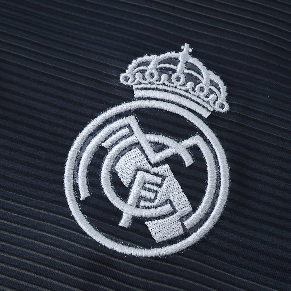 Conjunto Infantil Real Madrid Away 2025/26